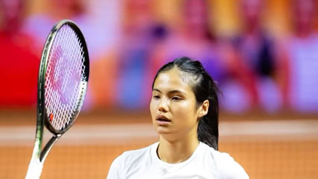 WTA: Mit diesem Shirt sorgt Emma Raducanu für Gegenwind I Tottenham Hotspur