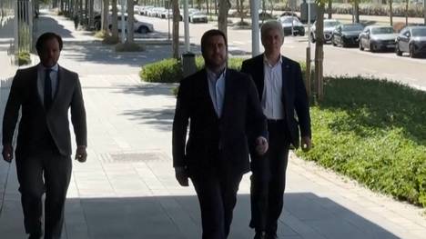 Der Wahlkampf um das Präsidentenamt von Real Madrid geht in die heiße Phase. Pérez-Herausforderer Enrique Riquelme sorgt mit dem Versprechen für Furore, Erling Haaland nach Madrid zu holen. Manchester City findet das ganz und gar nicht amüsant.