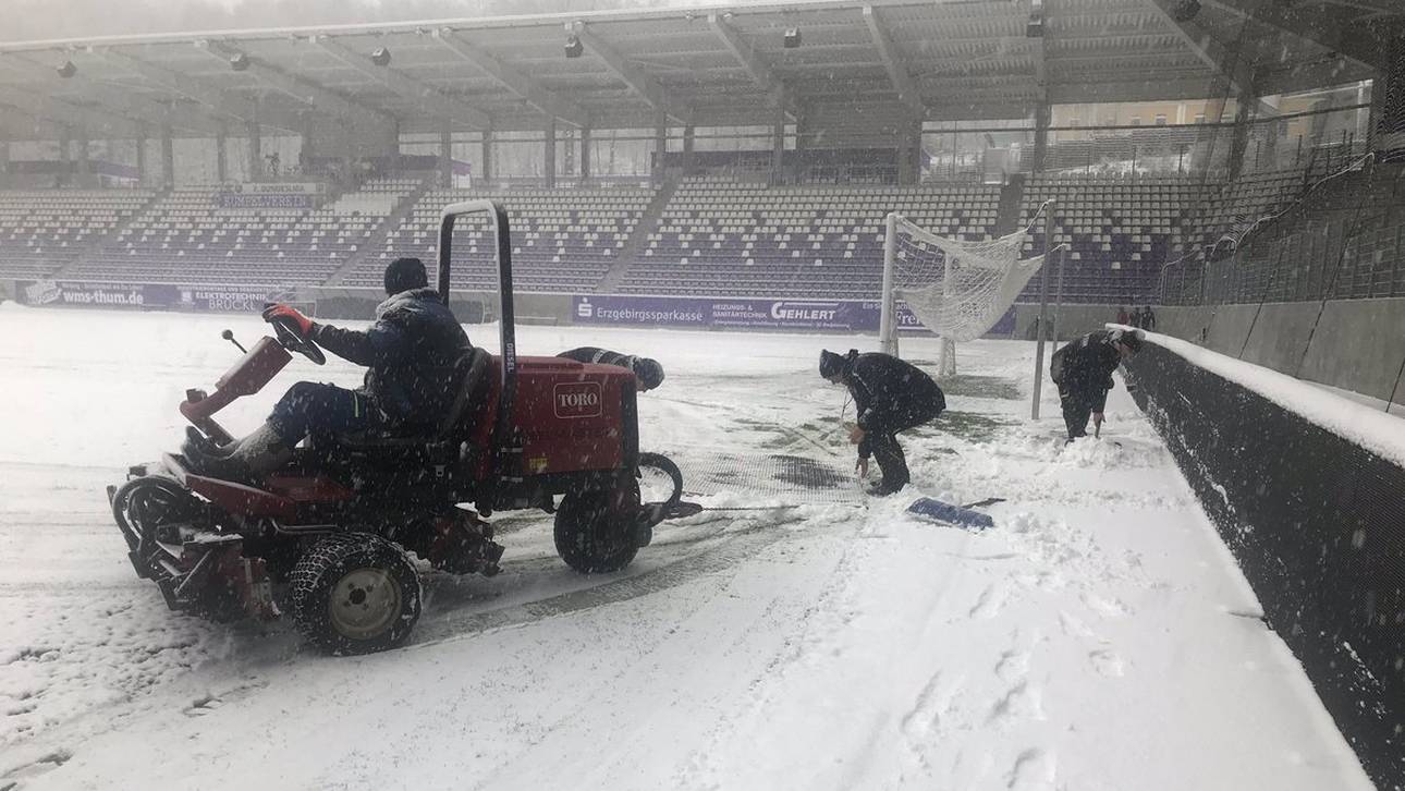 Schneefall: Aue gegen Köln abgesagt