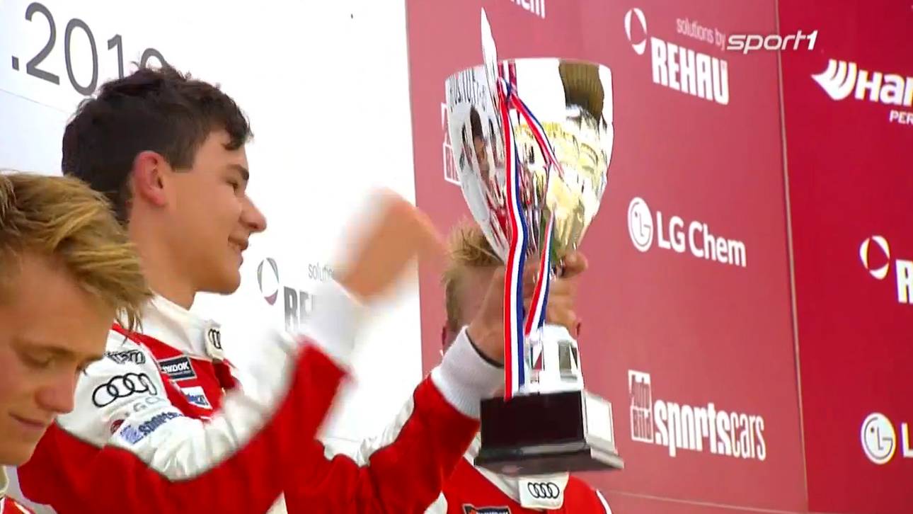 Teenager distanziert die Konkurrenz