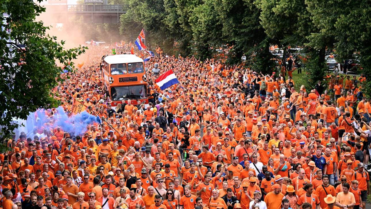 Vor EM-Halbfinale: Fans geraten in Dortmund aneinander