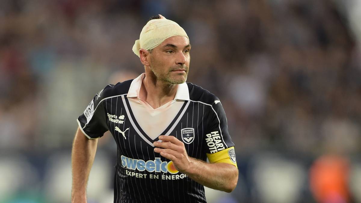 Seit Januar steht er bei Bordeaux nicht mehr unter Vertrag. Der Sechser wollte nicht mehr für Girondins spielen, nachdem diese Trainer Jocelyn Gourvennec vor die Tür gesetzt hatten. Ob ein anderer Verein solch Loyalität sucht, wird sich zeigen