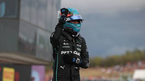 George Russell sichert sich beim Großen Preis von Ungarn die Pole-Position - Max Verstappen erlebt währenddessen ein Debakel und startet nur von Position zehn. 