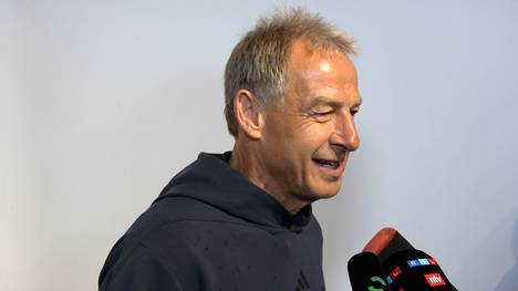 Deniz Undav avancierte durch seinen Doppelpack gegen die Elfenbeinküste zum DFB-Helden. Jürgen Klinsmann spricht aber nicht nur deswegen in höchsten Tönen vom VfB-Stürmer.