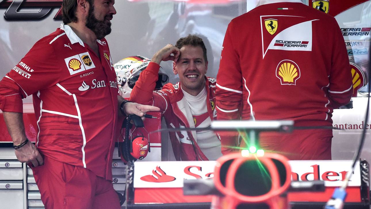 Formel 1: Die Airbox (rechts unten) am Ferrari von Sebastian Vettel weist neuerdings drei Schlitze auf