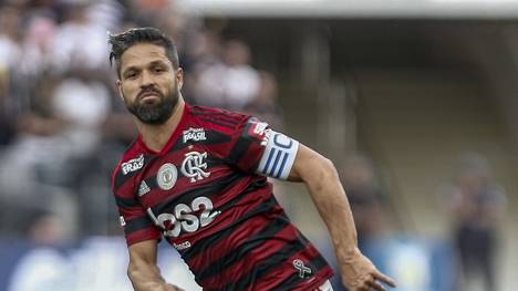 Brasilien: Ex-Bremer Diego nach Foul schwer verletzt, Der ehemalige Bremer Diego spielt für Flamengo in Brasilien