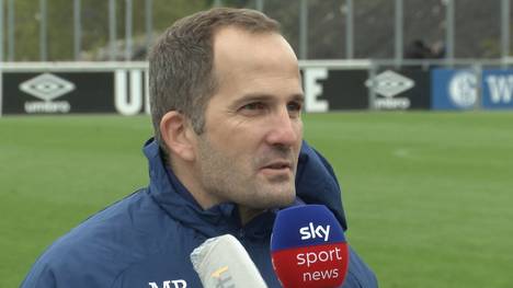 Manuel Baum schwärmt von Mark Uth - und erklärt anhand der Straßenverkehrsordnung, wieso er den Stürmer so schätzt.