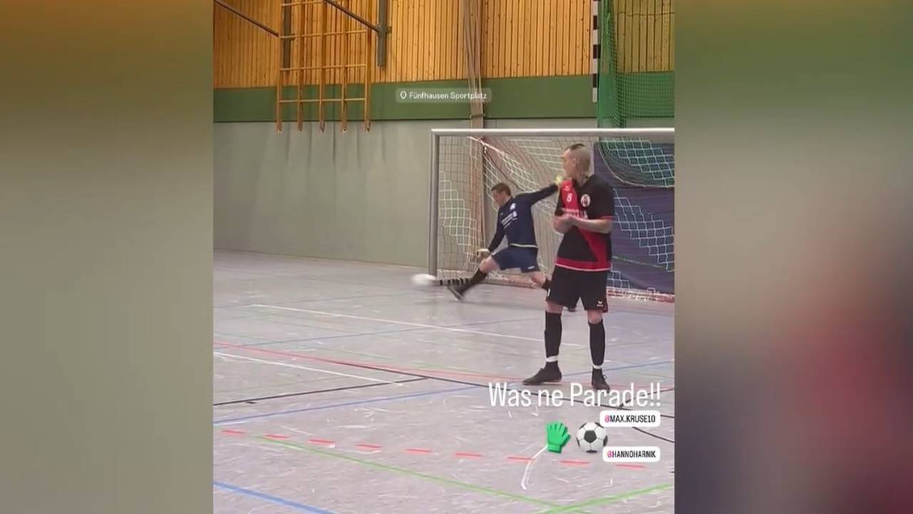 Ex-Stürmerstar glänzt plötzlich als Torwart