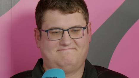 Dominik Grüllich spricht nach seinem Aus in der ersten Runde der Darts-WM über seine Enttäuschung.