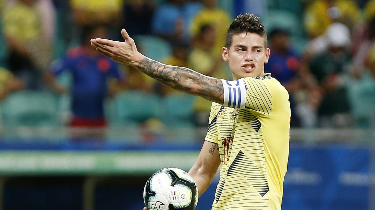 JAMES RODRIGUEZ: Die Bayern haben die Kaufoption bei ihm nicht gezogen, und auch Stammverein Real Madrid hat keine Verwendung für den Kolumbianer. Laut "AS" haben Coach Carlo Ancelotti und die Napoli James' Zusage bereits in der Tasche