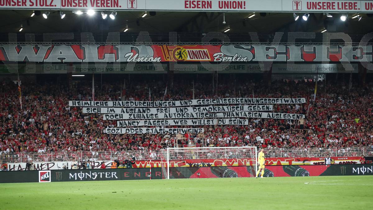 "Stasi-Schwein?" Ultras attackieren Politikerin