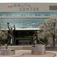 Die neuen Besitzer der Arizona Coyotes zahlen eine Mega-Summe, haben eine Basketball-Arena als neue Heimstätte, aber noch keinen Namen für die NHL-Franchise.