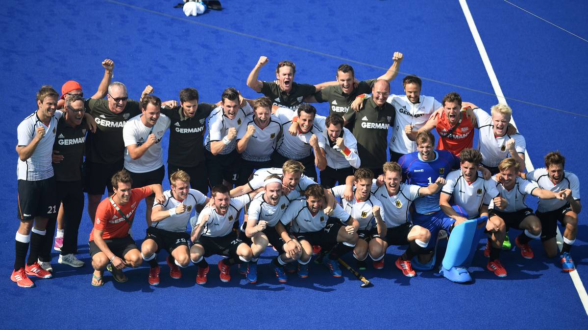 Im Hockey gewinnt das deutsche Team das kleine Finale gegen den Erzrivalen Niederlande nach Penaltyschießen - und damit die Bronzemedaille