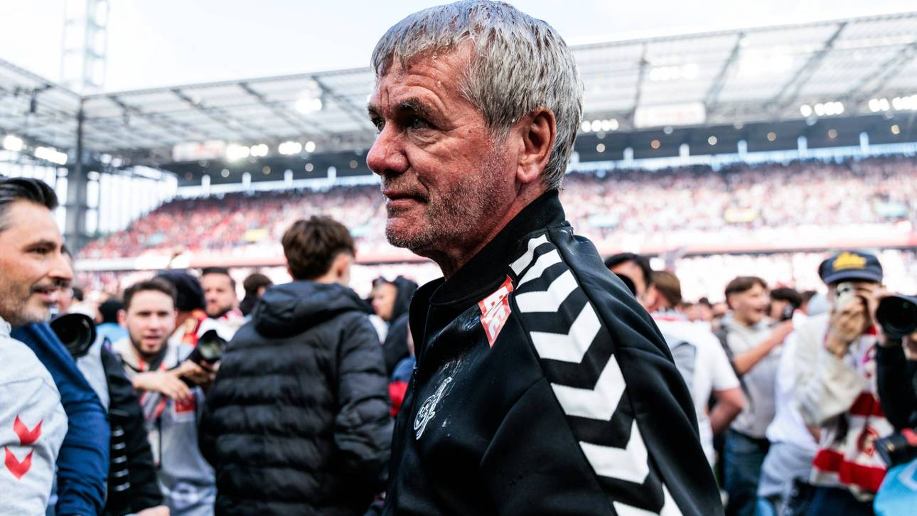 Kölsch überall: Funkel kurz nach dem Abpfiff