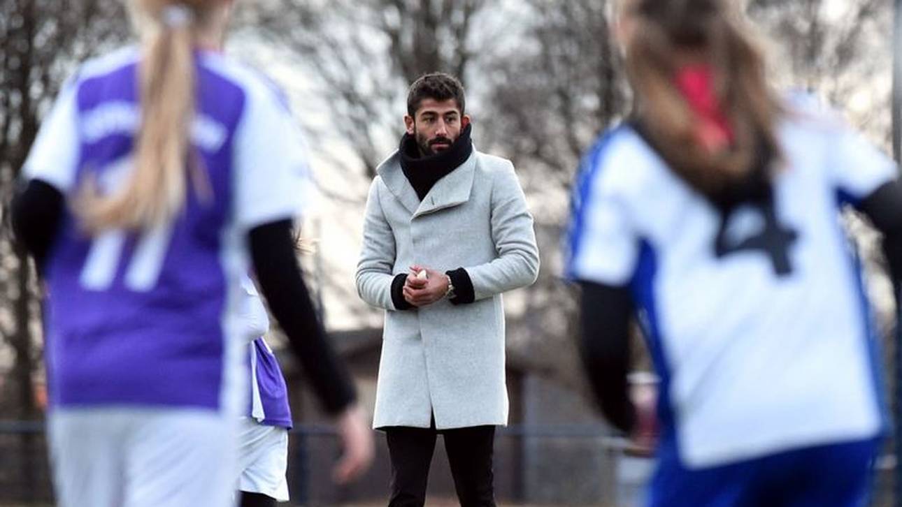 Demirbay verbüßt Strafe in feinem Zwirn