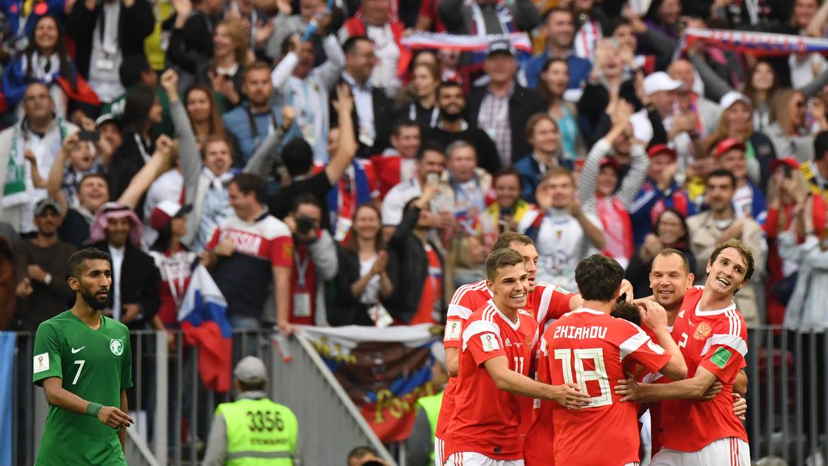 RUSSLAND - URUGUAY: Der Start ist für den WM-Gastgeber gelungen. Doch die schweren Brocken stehen für Russland in der Gruppe A noch auf dem Programm. Nach dem Duell gegen Ägypten wird sich erst im letzten Gruppenspiel das Weiterkommen entscheiden.
