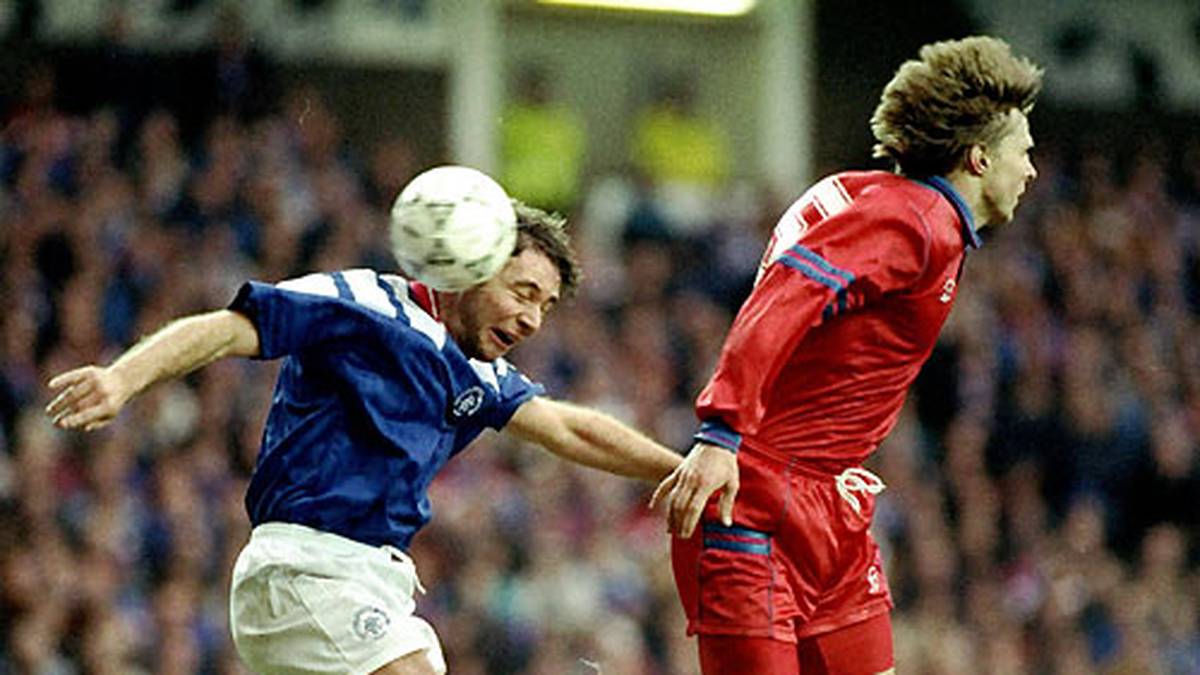 Ein Schotte ist 1997 der beste Knipser. Ally McCoists sechs Tore für die Glasgow Rangers sind in jenem Jahr unerreicht