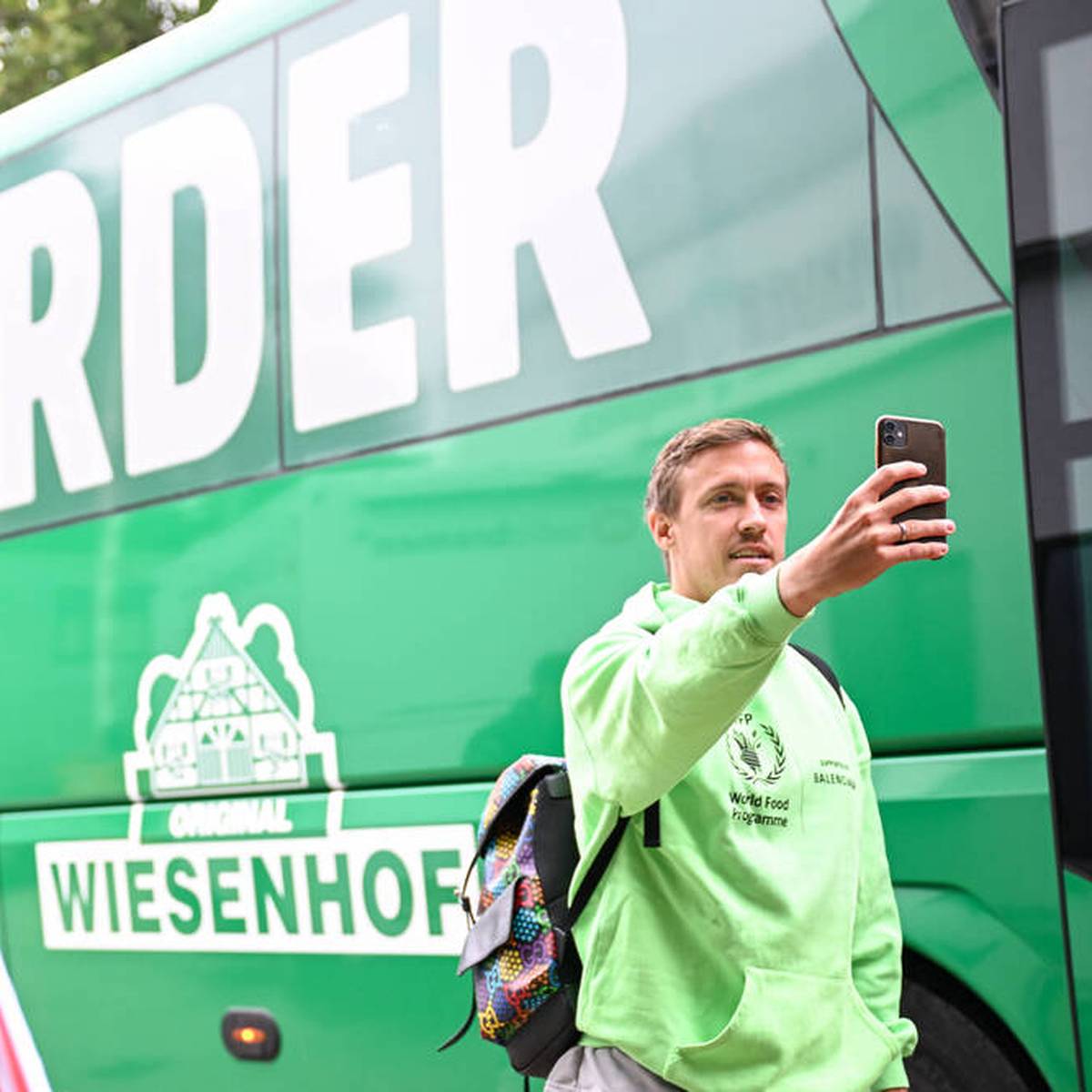 Max Kruse will auf den Platz zurück - muss sich aber wohl noch weiter gedulden. Sein Aus beim VfL Wolfsburg könne er nicht rückgängig machen. 