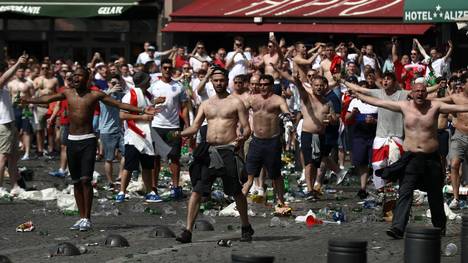 Englische Fans vor dem Spiel gegen Russland