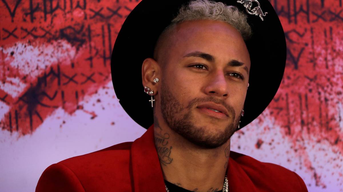 222-Millionen-Mann Neymar wird 27 - und hat groß in seinen Geburtstag hineingefeiert. In Paris lud der PSG-Stürmer rund 200 Gäste, darunter auch einen Bundesliga-Torhüter und Stars aus der Showbranche