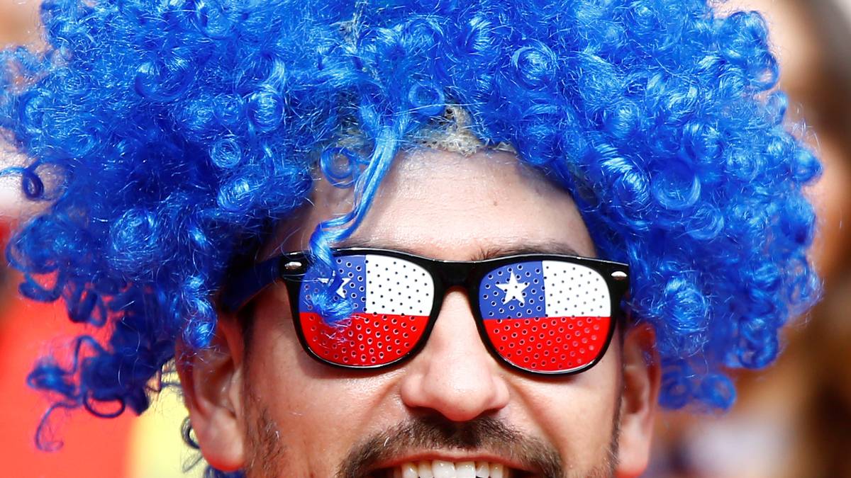 ...auch wenn dieser junge Mann durch seine Brille nicht viel sehen dürfte