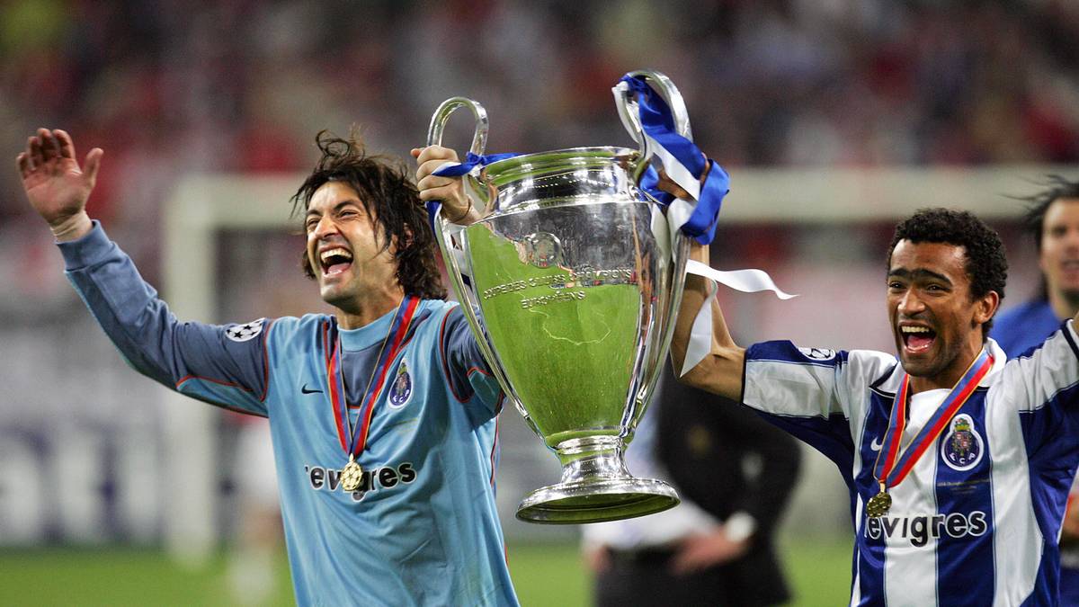 PLATZ 8:  Vitor Baia - 32 Titel: Der große Rückhalt des FC Porto und der Nationalmannschaft Portugals sammelte vor allem in der Heimat eine Trophäe nach der anderen - darunter alleine 10 Meistertitel. Aber auch seine Station bei Barca wirft einiges ab - Meistertitel, spanischer Superpokal, zwei Pokalsiege, Europapokal der Pokalsieger und UEFA Supercup. Kann man so machen