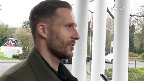 Oliver Baumann wuchs in der Jugend des SC Freiburg auf - und debütierte in der Profimannschaft unter Christian Streich. Vom scheidenden Bundesliga-Urgestein verabschiedet sich der Torhüter emotional. 