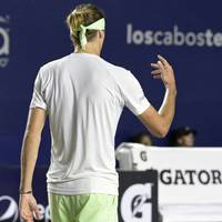 Alexander Zverev verpasst beim ATP-Turnier in Mexiko den Einzug ins Finale. Fast vier Stunden dauert das Match.