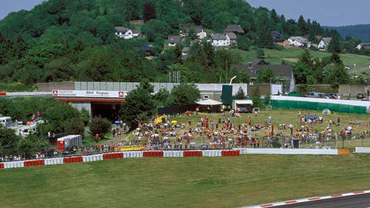 Das bautechnische Highlight und der Namensgeber: Die Nürburg stammt aus dem 12. Jahrhundert und liegt südlich von Adenau in der Eifel