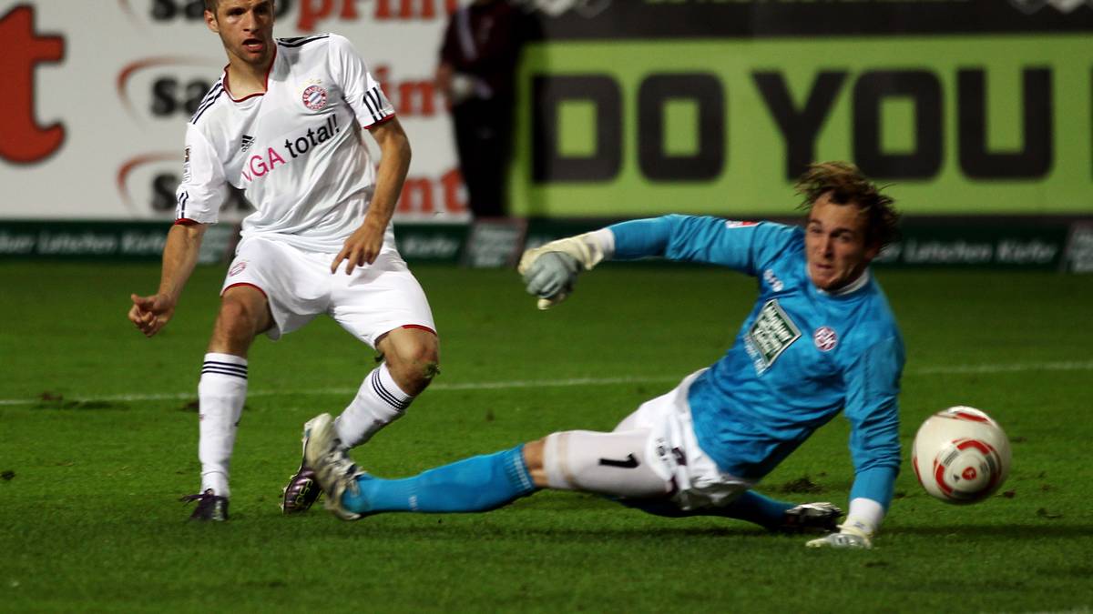 TOBIAS SIPPEL - Kam als Zehnjähriger zum FCK. Durchlief alle Jugendteams am Betzenberg, ab Sommer 2006 dann im Profikader. Absolvierte insgesamt 221 Spiele in der Bundesliga und 2. Liga für die Lauterer. Außerdem acht Einsätze in der U21-Nationalmannschaft. Aktuell zweiter Torwart bei Borussia Mönchengladbach   