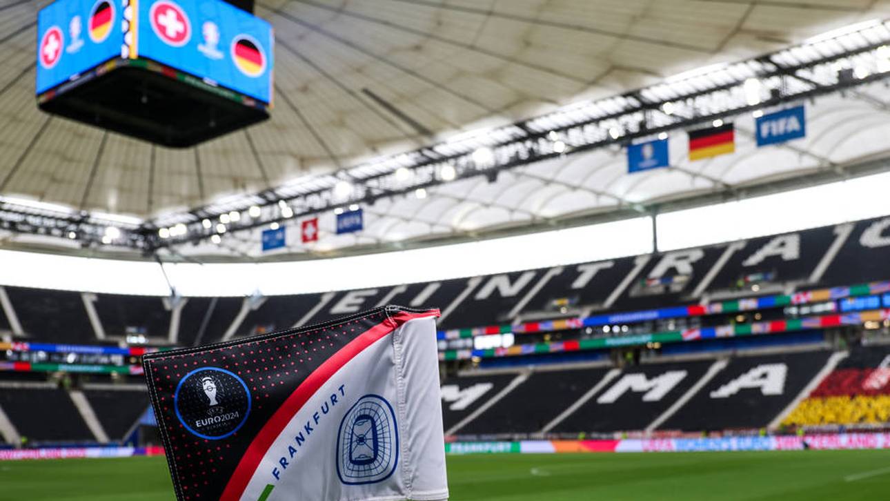 Das Dach in der Frankfurt Arena blieb vor dem Spiel zwischen Deutschland und der Schweiz geschlossen