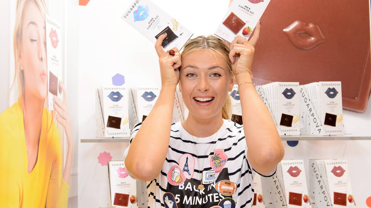 Maria Scharapowa ist ohne Zweifel eine der erfolgreichsten Frauen im Sportbusiness - und war über lange Zeit die am besten verdienende. Mit ihrer eigenen Firma "Sugarpova" verkauft die Schönheit Schokolade, Fruchtgummi und Co.