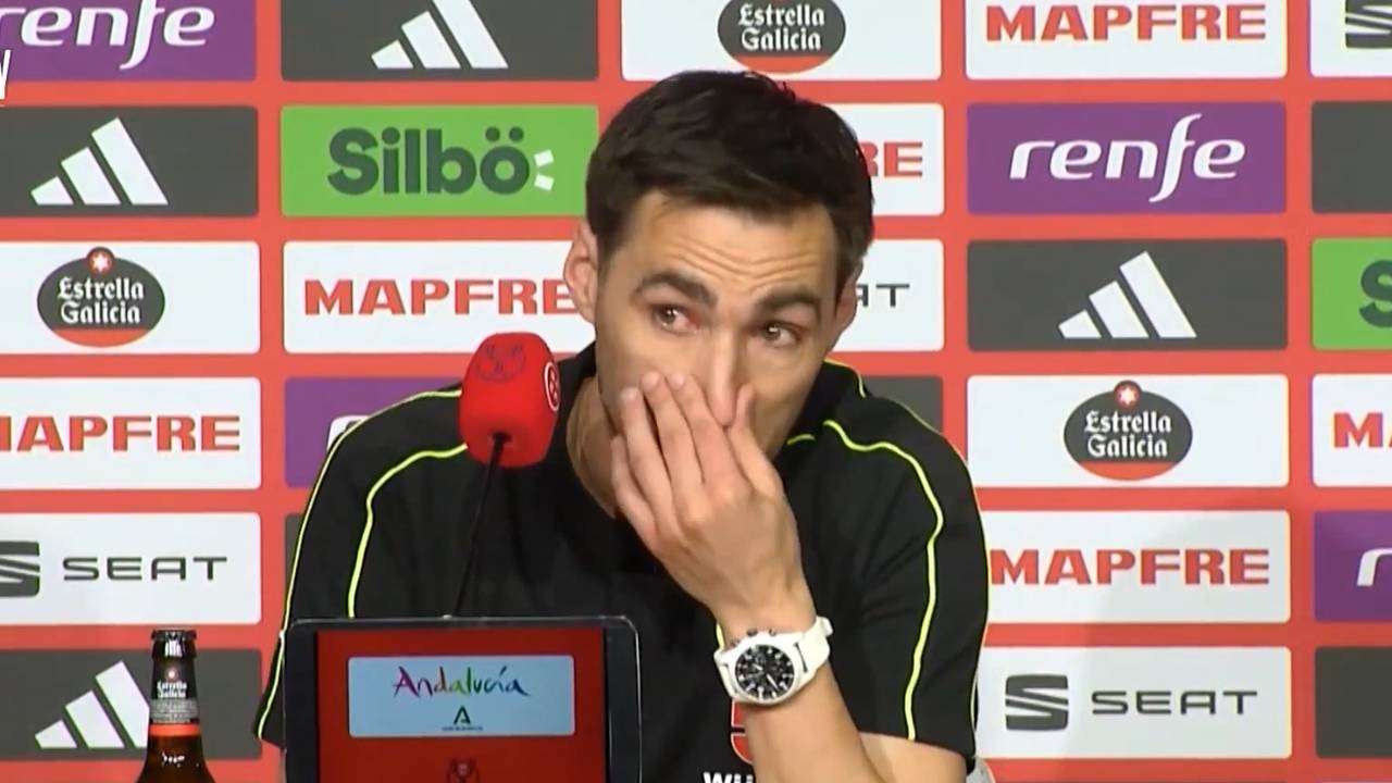 Referee weint! Dieses Video bringt den Eklat ins Rollen