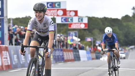 Annemiek van Vleuten holt sich den EM Titel im Straßenradsport