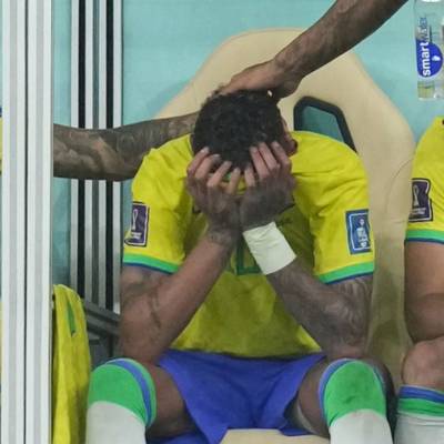 Tränen auf der Bank: WM-Schock um Neymar