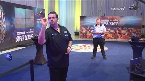 Im ersten Spiel der HYLO CARE PDC Europe Super League setzt Favorit Gabriel Clemens gleich ein Ausrufezeichen. Die deutsche Nummer zwei holt sich den Sieg gegen Kai Gotthardt mit einem 122er Finish.