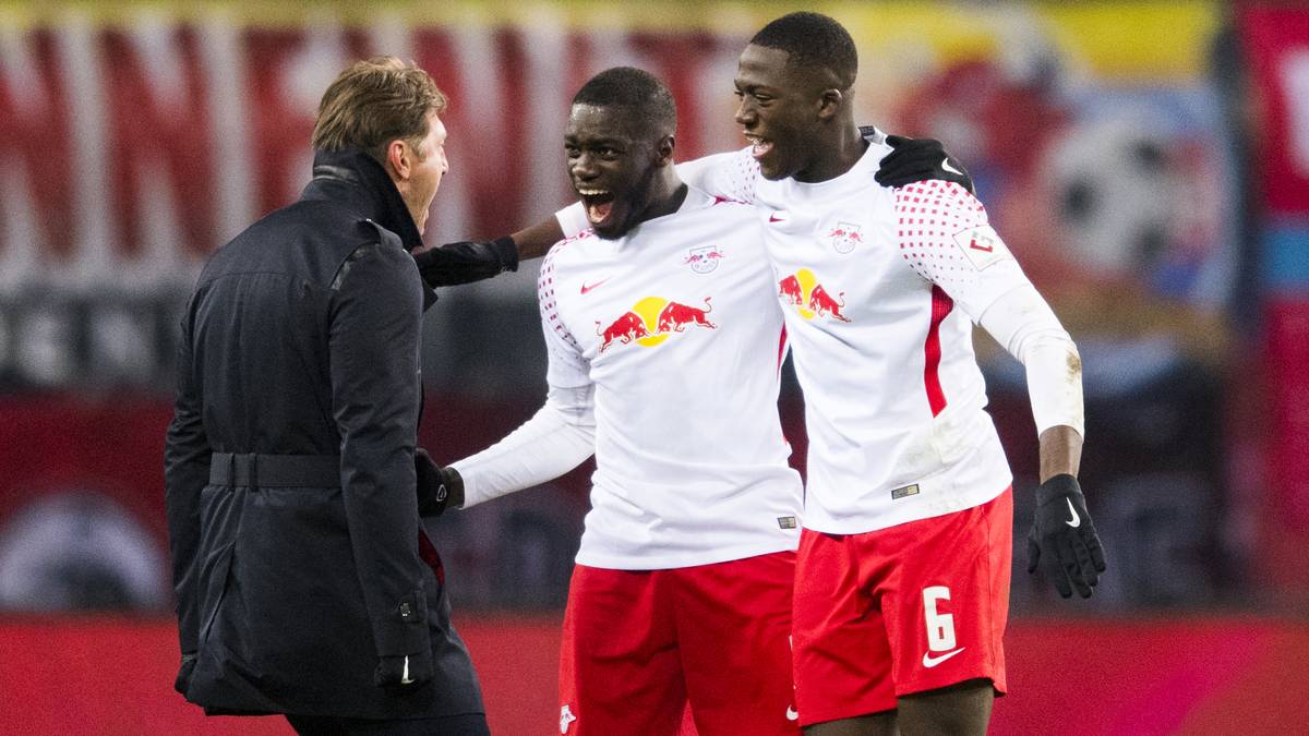 ABWEHR: Mit dem gelbgesperrten Kapitän Willi Orban fehlt Leipzig der Abwehrchef. Die französischen Youngster Ibrahima Konate (r.) und Dayot Upamecano (M.) sollen es richten. In den bisherigen Europapokalspielen waren aber vor allem die Außenverteidiger die Schwachstellen