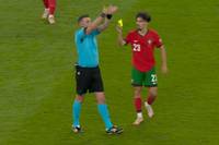 Im Viertelfinale der UEFA EURO 2024 zwischen Frankreich und Portugal kam es zu einer kuriosen Szene.