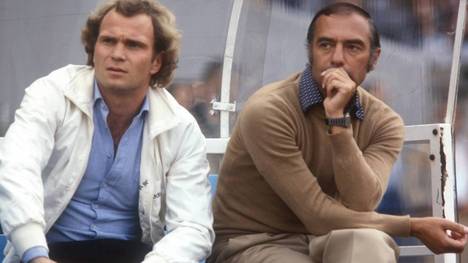 Uli Hoeneß cumple su primer año como entrenador del Bayern con Pal Czernai