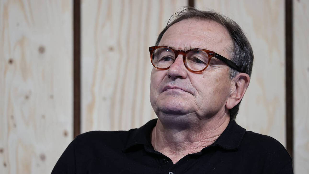 Trainer-Ikone Ewald Lienen ist hart mit dem FC Bayern ins Gericht gegangen