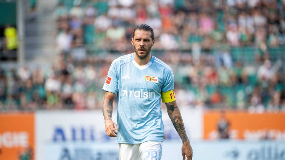 Union Berlin: Christopher Trimmel darf auch in der neuen Saison Kapitän bleiben. Seit 2018 führt der 38-Jährige die Eisernen bereits an.