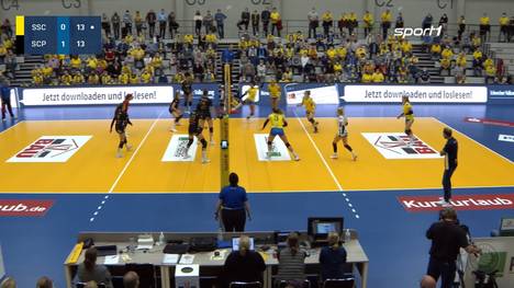 Dem SC Potsdam gelingt zum Saisonauftakt der Frauen Volleyball Bundesliga ein Sieg gegen Schwerin. Damit feiert Potsdam eine gelungene Revanche für das Pokalfinale.