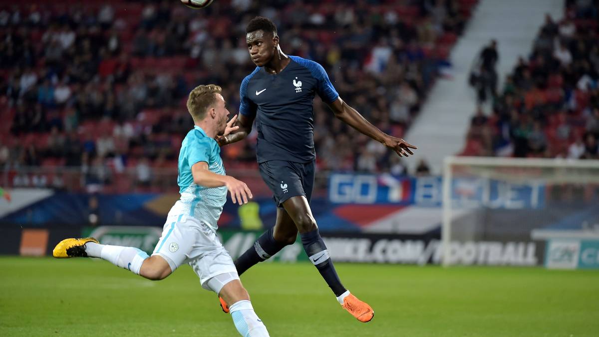 Die Sachsen dürften auch deshalb keinerlei Interesse an einem Verkauf des französischen U21-Nationalspielers haben. Zudem besitzt Leipzig ein schlagendes Argument: Teilnahme an der Champions League 2019/20 - im Gegensatz zu Arsenal