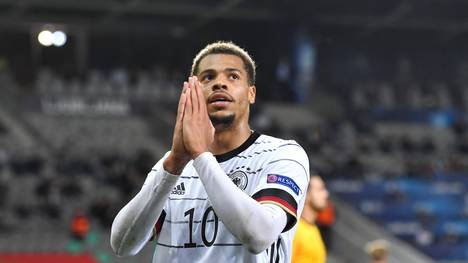 Bei der U21-EM schoss Lukas Nmecha Deutschland mit seinem Finaltor zum Titel - Nun soll er wohl RB Leipzig beim Angriff auf den FC Bayern  helfen. 