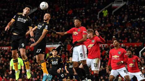 Manchester United muss im FA Cup-Wiederholungspiel gegen die Wolverhampton Wanderers lange zittern