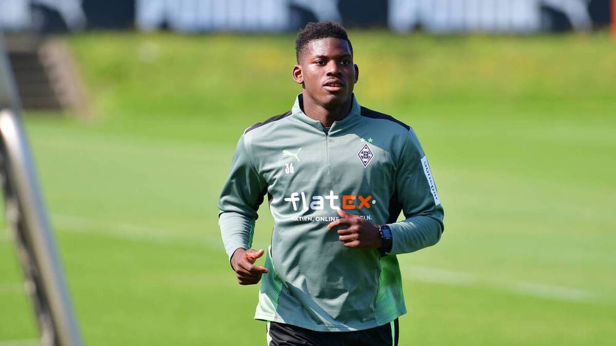 Borussia Monchengladbach Comeback Von Breel Embolo Naht