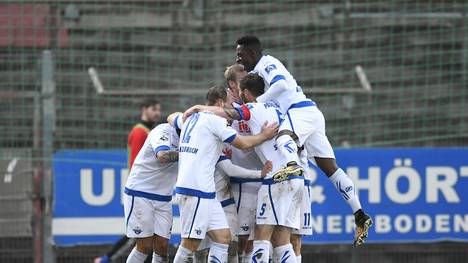 Der SC Paderborn beendet die Vorrunde der 3. Liga als Tabellenführer