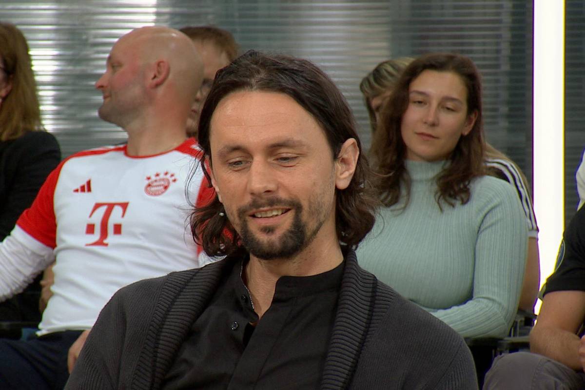 Mats Hummels beendet im Sommer seine Karriere. Ex-BVB-Star Neven Subotic übt im STAHLWERK Doppelpass Kritik, wie Borussia Dortmund mit Vereinslegenden beim Abschied umgeht. 