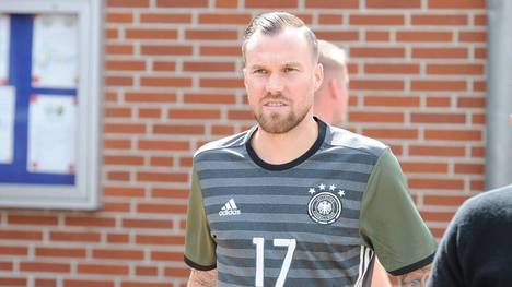 Nick Salihamidzic würdigt die Transfer-Arbeit seines Vaters beim FC Bayern und gibt Rivale Borussia Dortmund einen Seitenhieb mit. Das lässt BVB-Ikone Kevin Großkreutz nicht unkommentiert stehen.