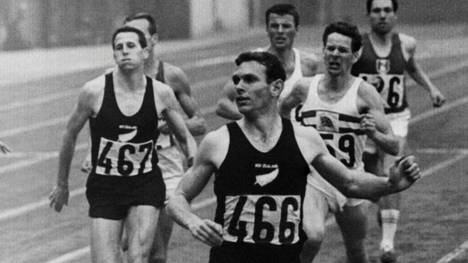1964 feierte der Neuseeländer Peter Snell Olympiasiege über 800 und 1500m